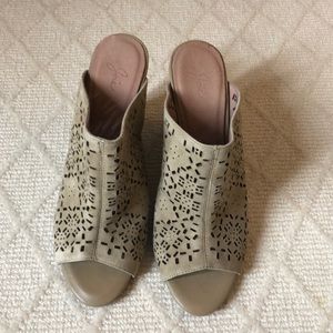 Joie suede wedge sandal